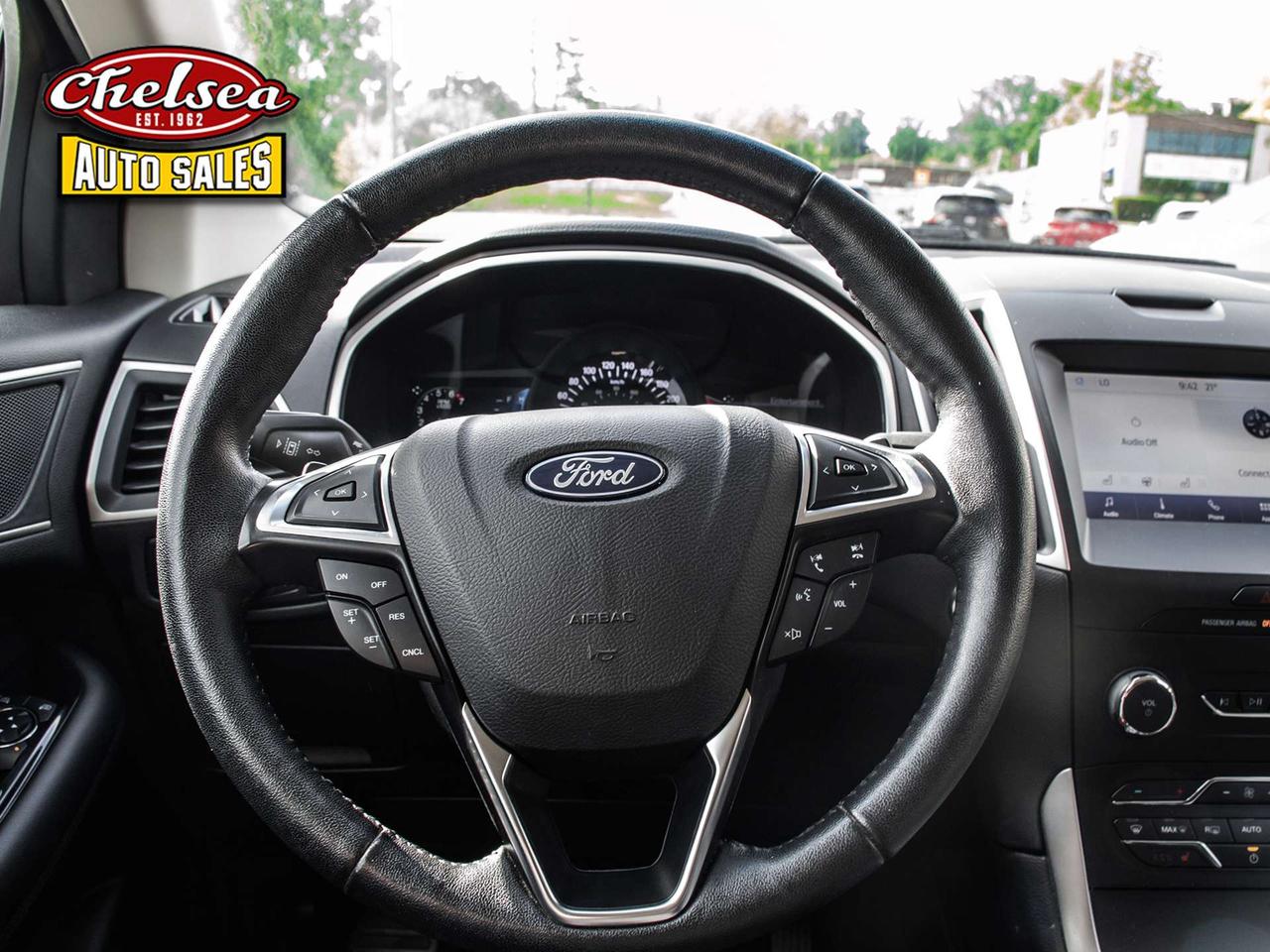 2019 Ford Edge SEL AWD Photo