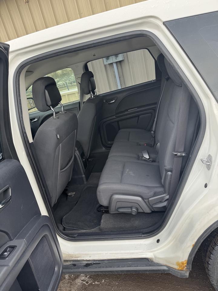 2010 Dodge Journey SE Photo