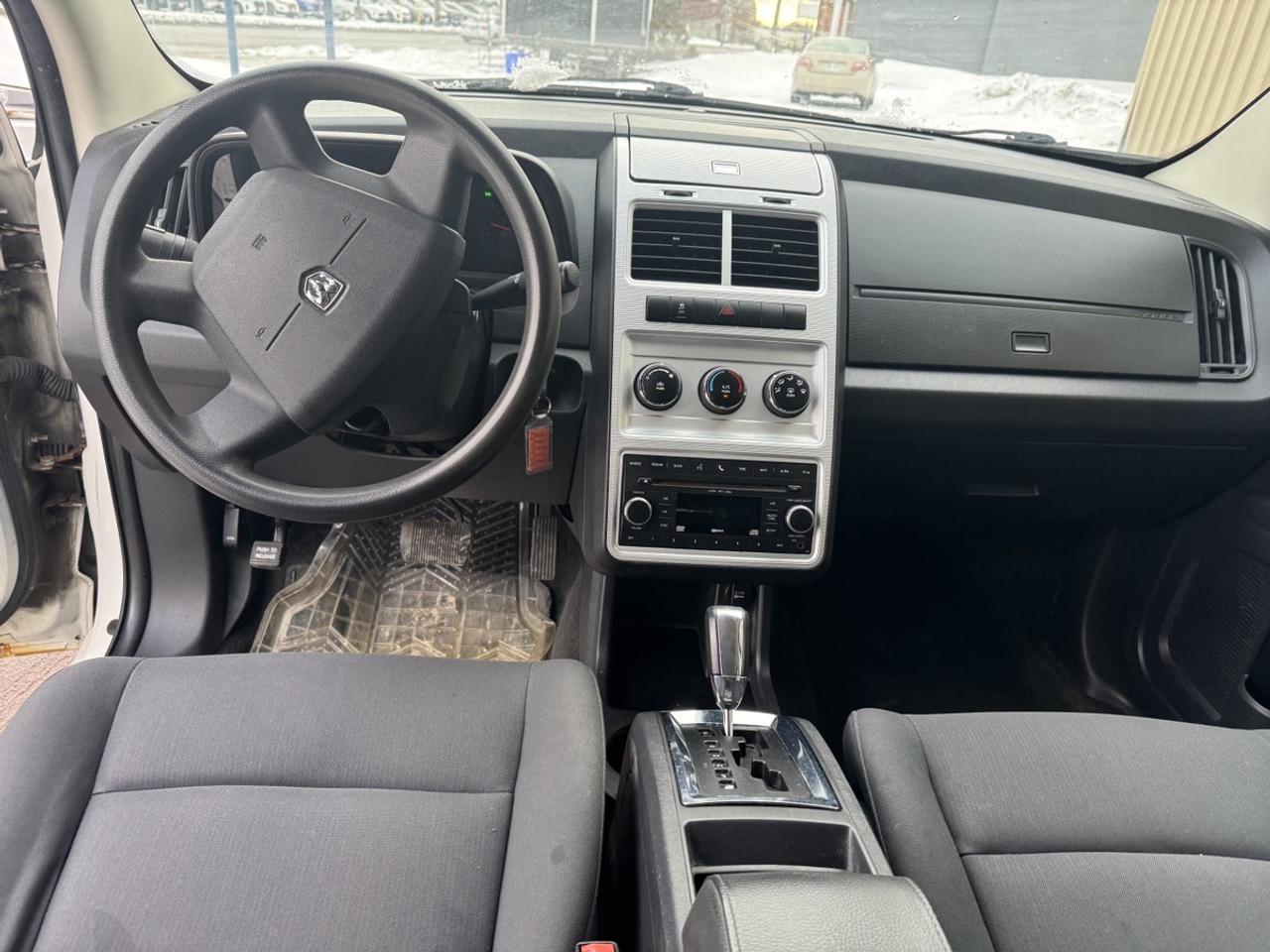2010 Dodge Journey SE Photo