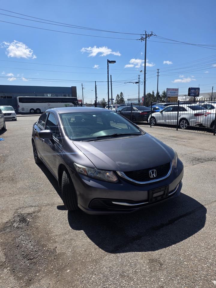 2015 Honda Civic LX Photo1
