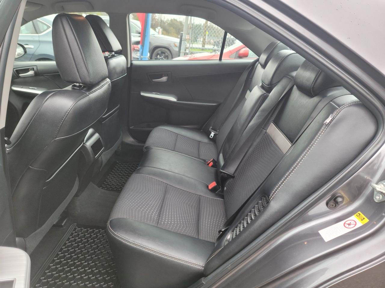 2014 Toyota Camry SE - CERTIFED Photo