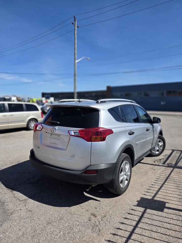2013 Toyota RAV4 LE Photo