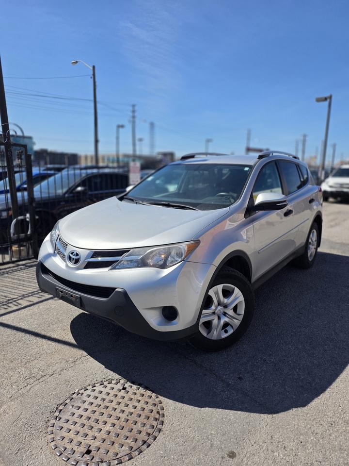 2013 Toyota RAV4 LE Photo