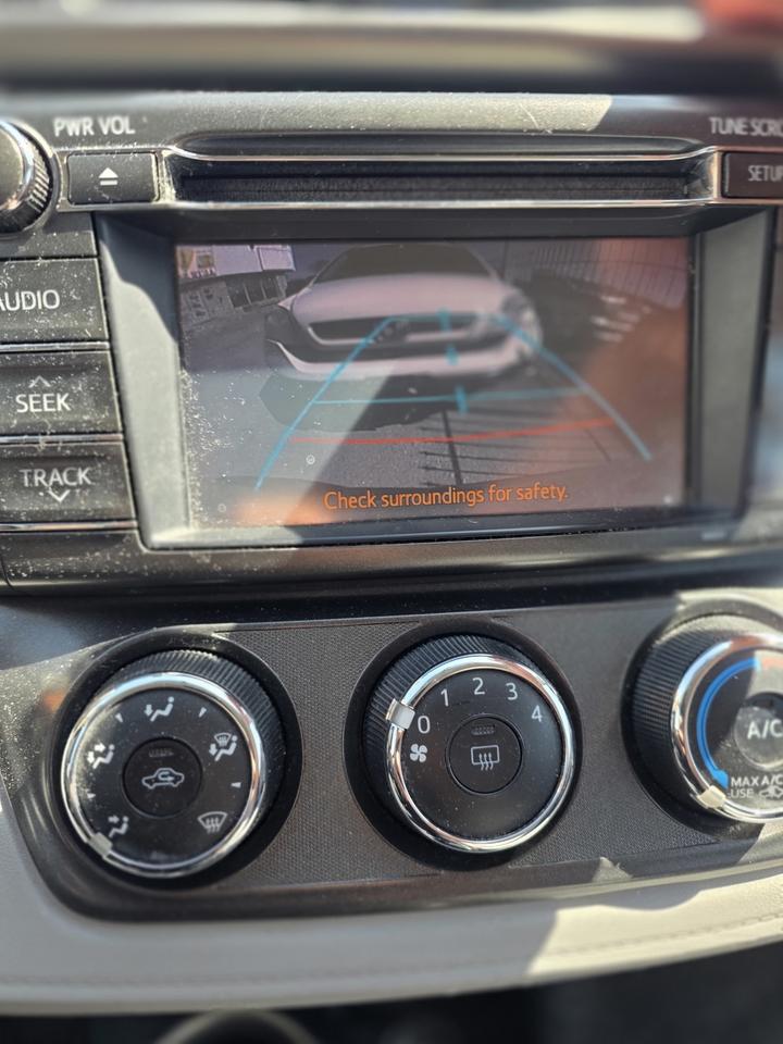 2013 Toyota RAV4 LE Photo