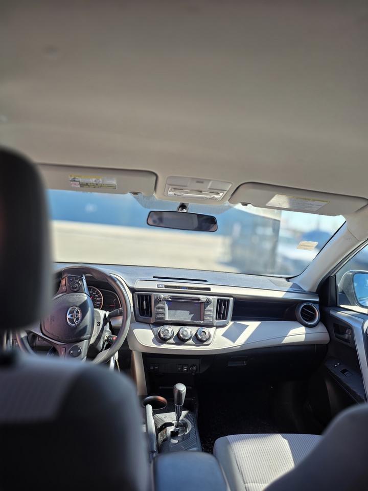 2013 Toyota RAV4 LE Photo