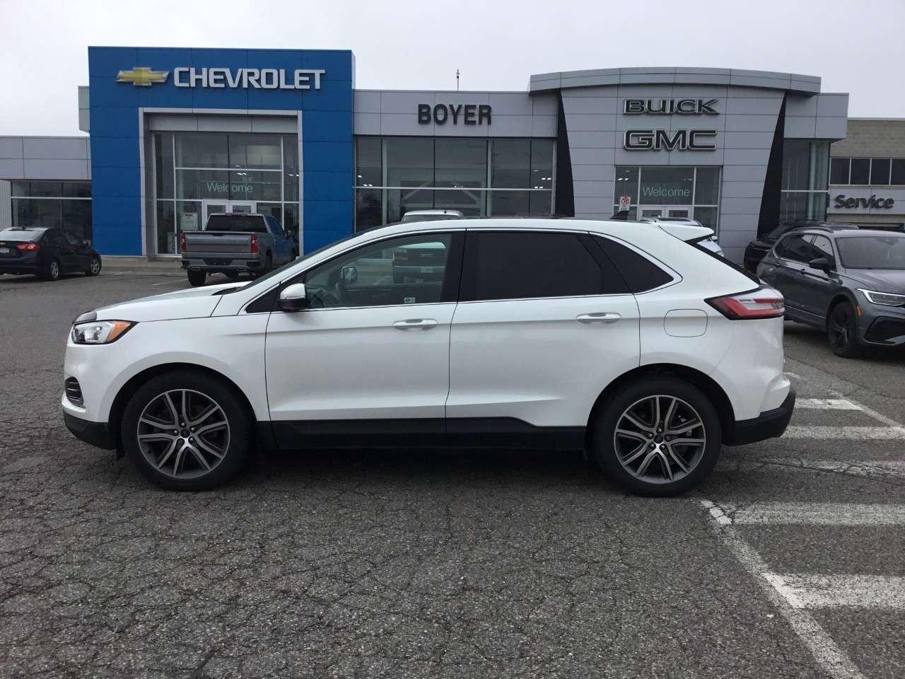 2020 Ford Edge Titanium AWD Photo1