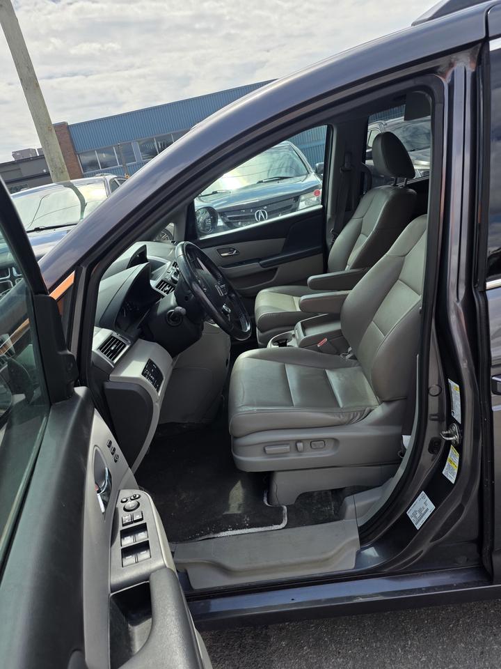 2017 Honda Odyssey Touring Photo