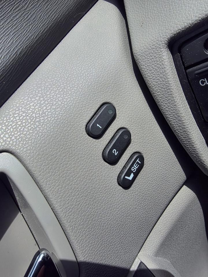2017 Honda Odyssey Touring Photo