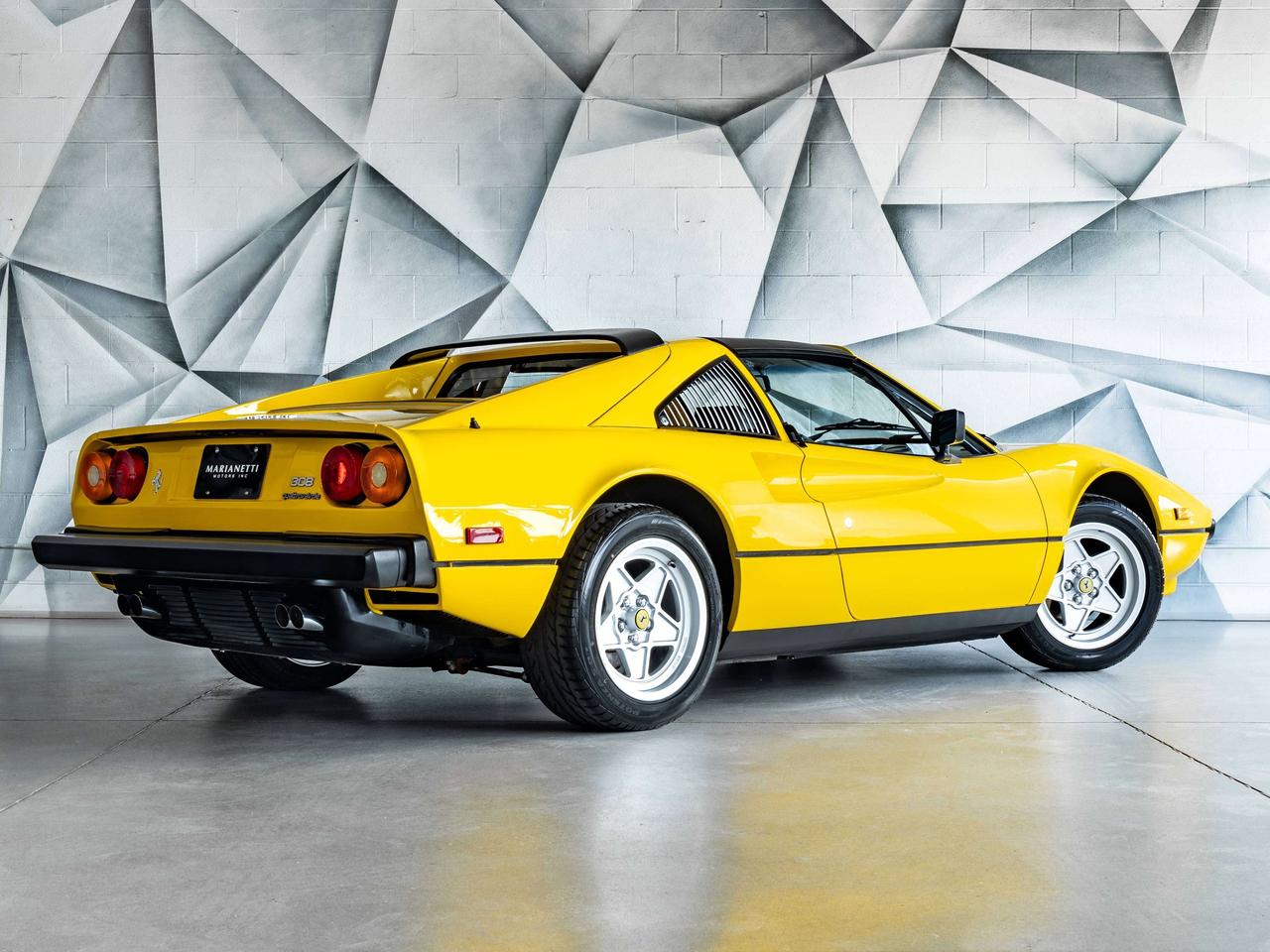 1985 Ferrari 308 Quattrovalvole 2dr Rear-Wheel Drive Photo4