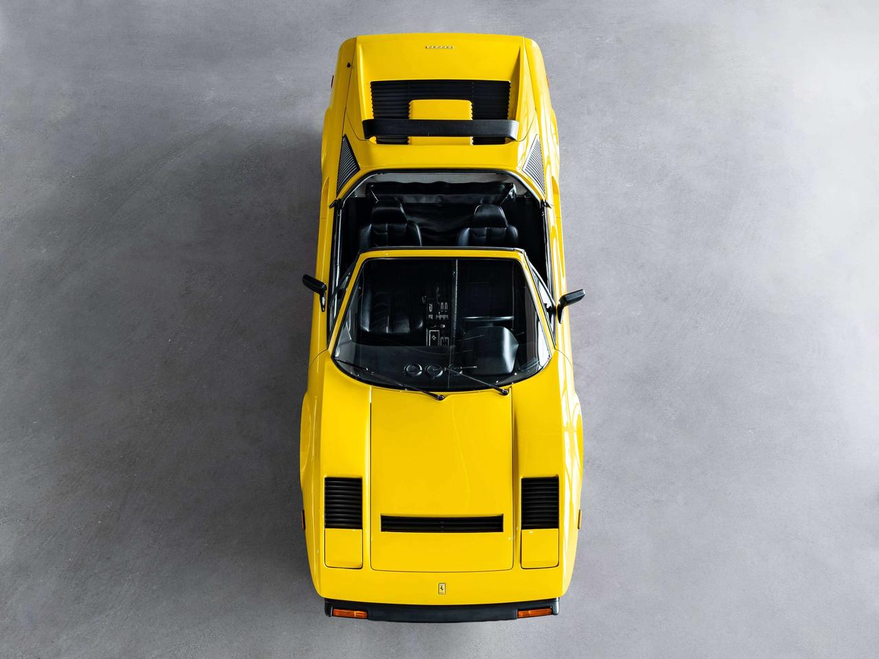 1985 Ferrari 308 Quattrovalvole 2dr Rear-Wheel Drive Photo0