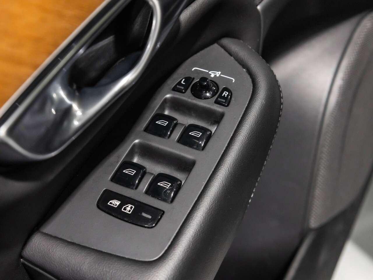 2023 Volvo XC90 B6 AWD Core 7-Seater Photo