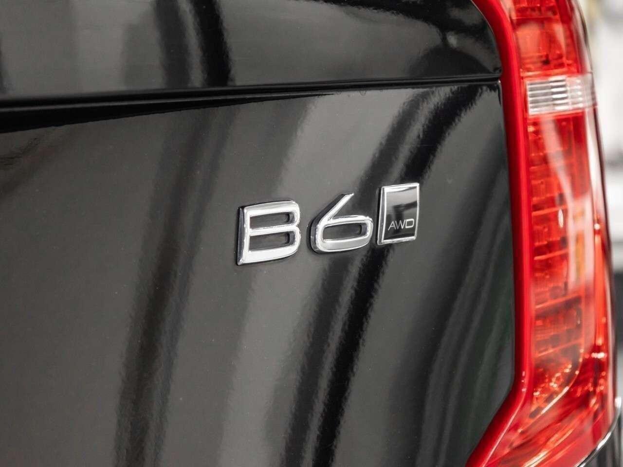 2023 Volvo XC90 B6 AWD Core 7-Seater Photo