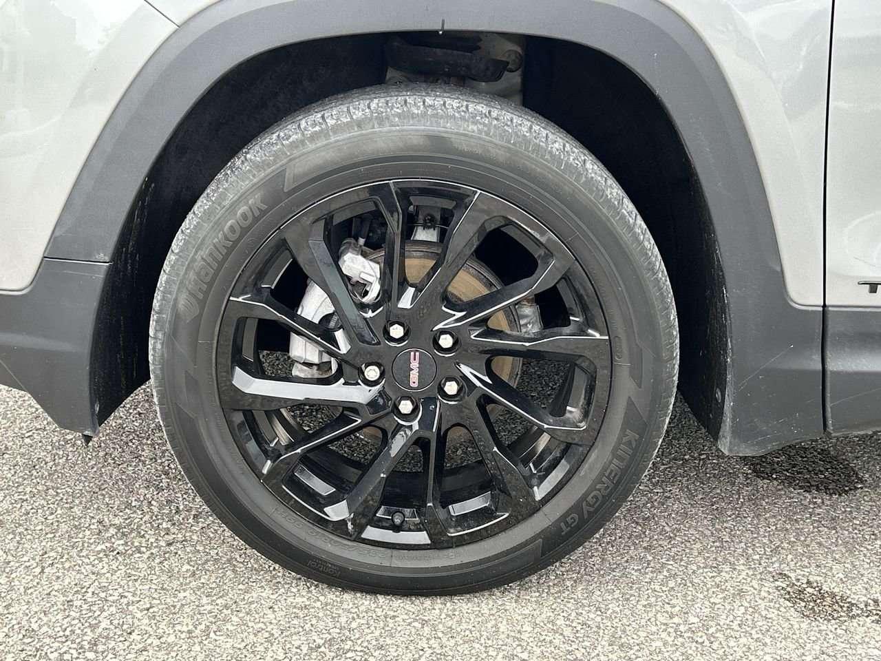 2023 GMC Terrain SLE AWD   Clean Accident-Free History Photo