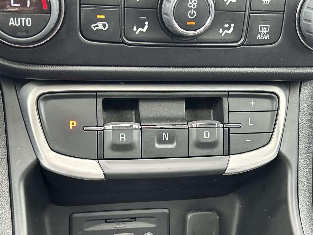 2023 GMC Terrain SLE AWD   Clean Accident-Free History Photo