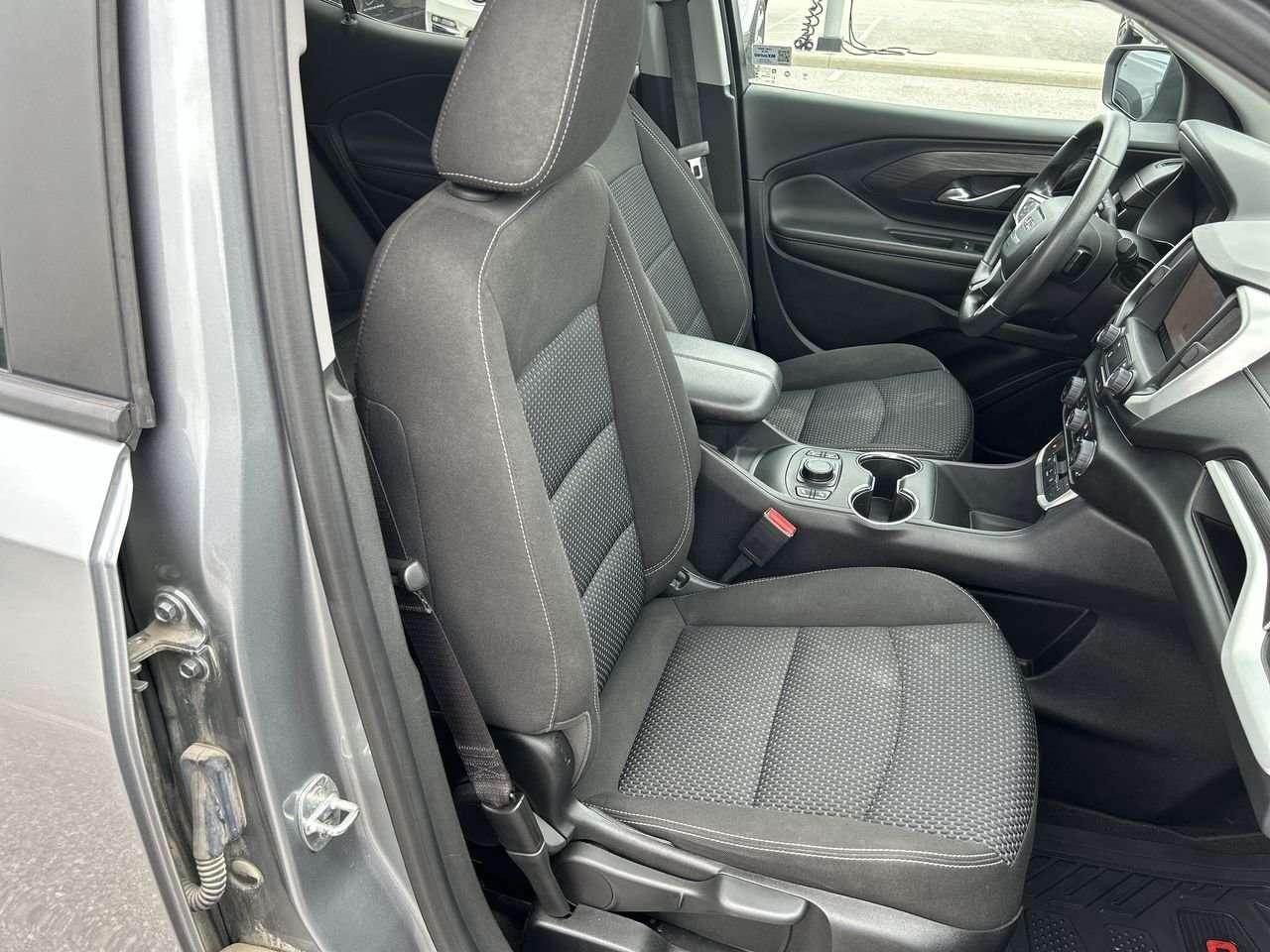 2023 GMC Terrain SLE AWD   Clean Accident-Free History Photo