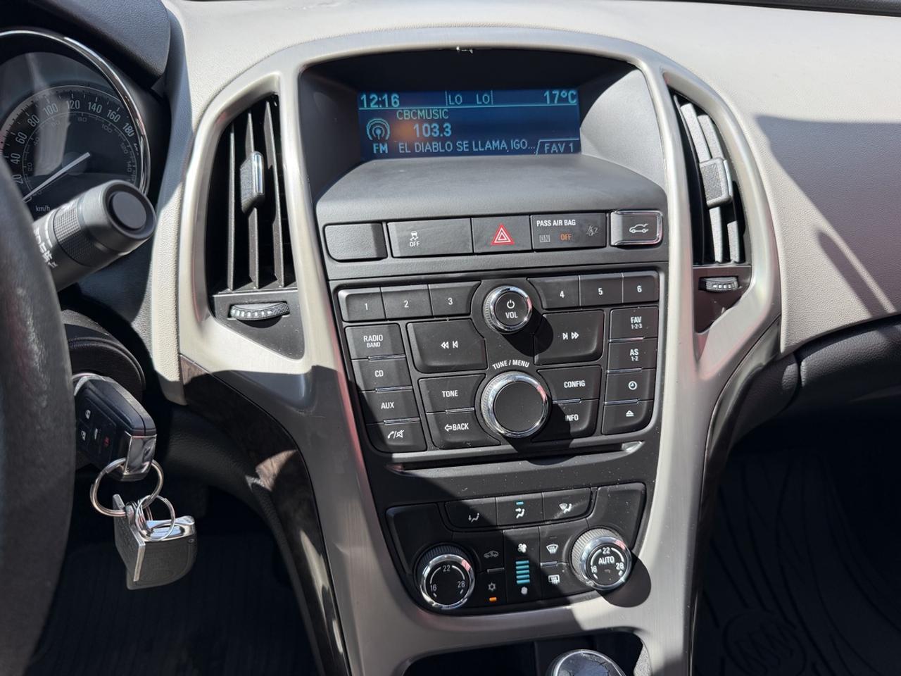 2016 Buick Verano  Photo