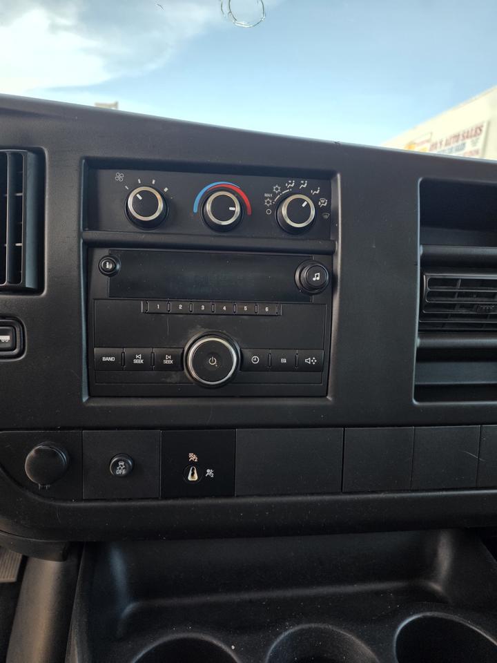 2014 GMC Savana G2500 Ca Photo