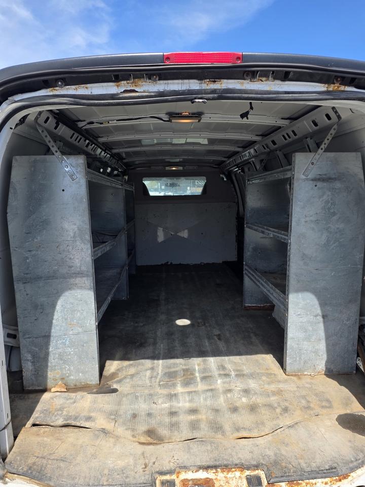 2014 GMC Savana G2500 Ca Photo