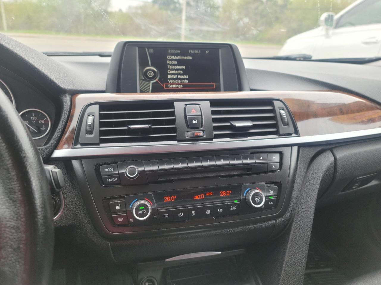 2013 BMW 3-Series 328i xDrive - CERTIFED Photo