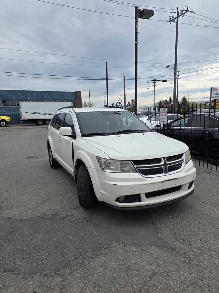 2011 Dodge Journey SXT Photo