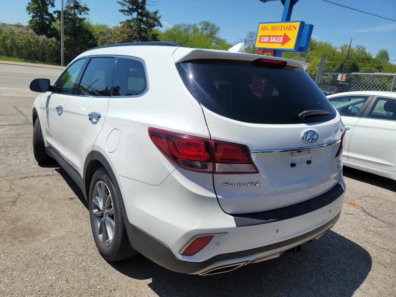 2017 Hyundai Santa Fe XL LIMITED Photo