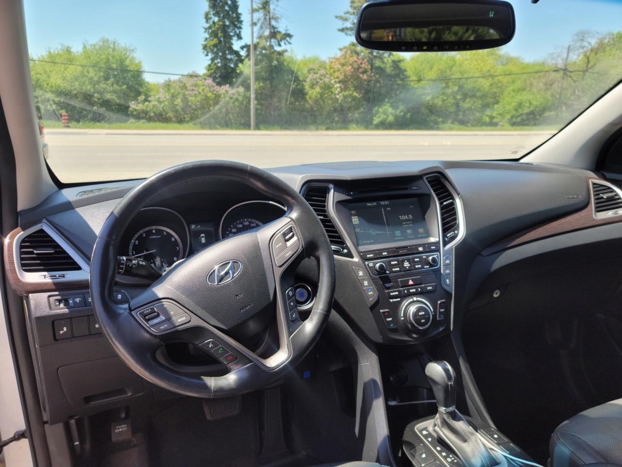 2017 Hyundai Santa Fe XL LIMITED Photo
