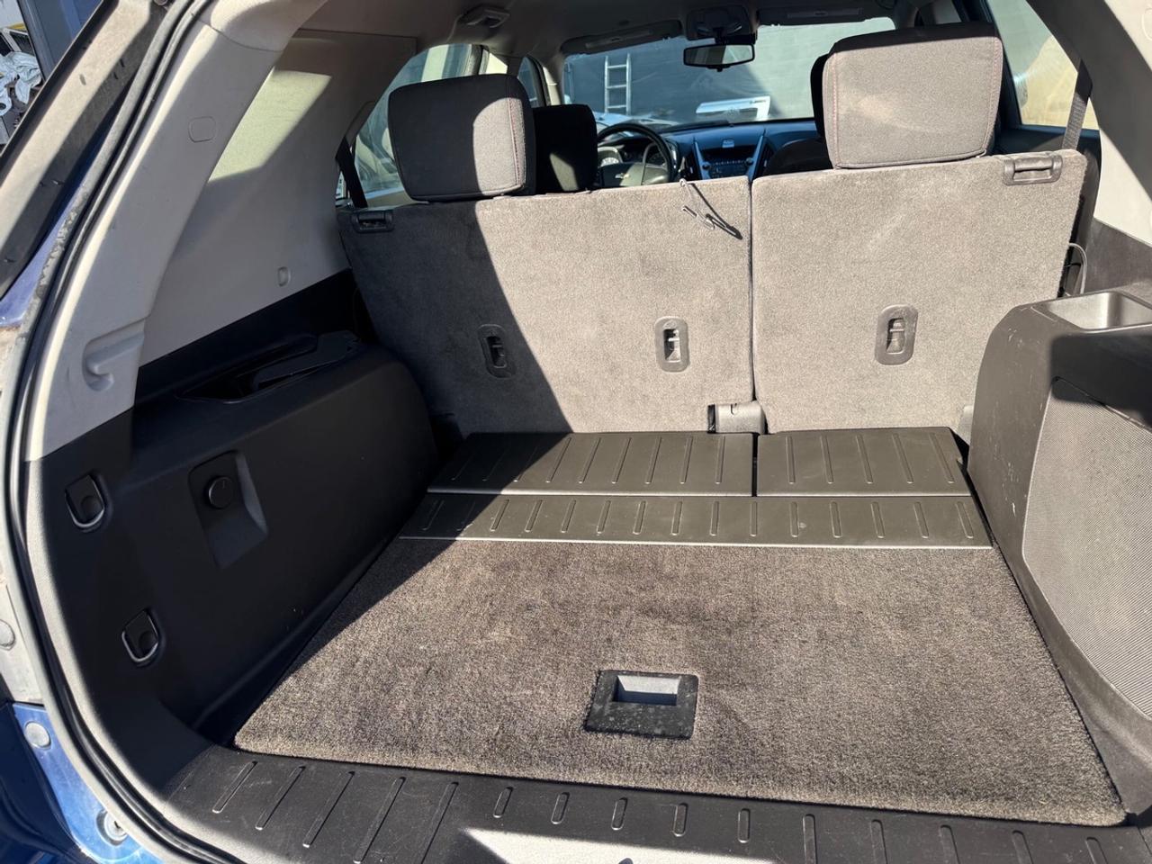 2010 Chevrolet Equinox LS Photo