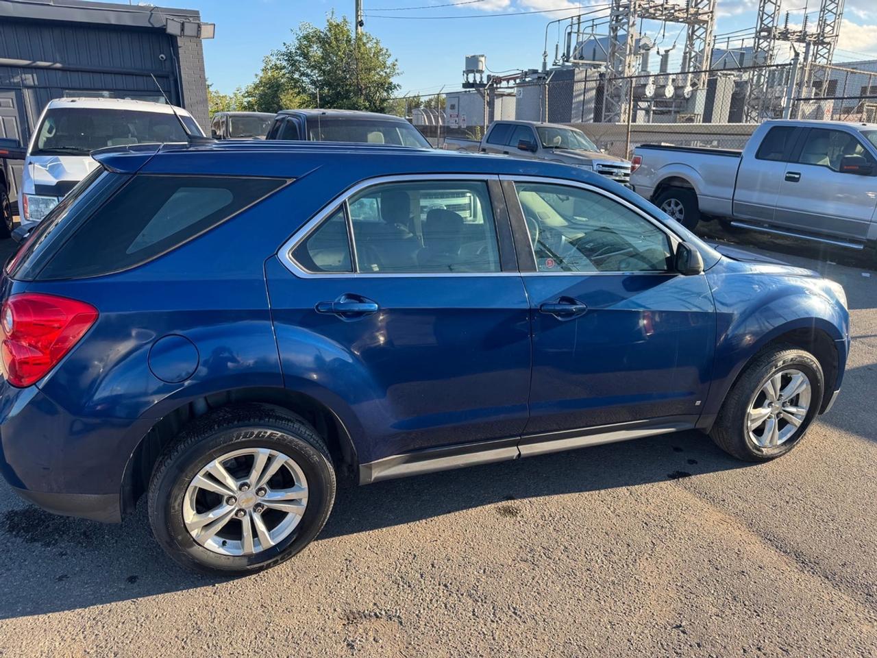 2010 Chevrolet Equinox LS Photo