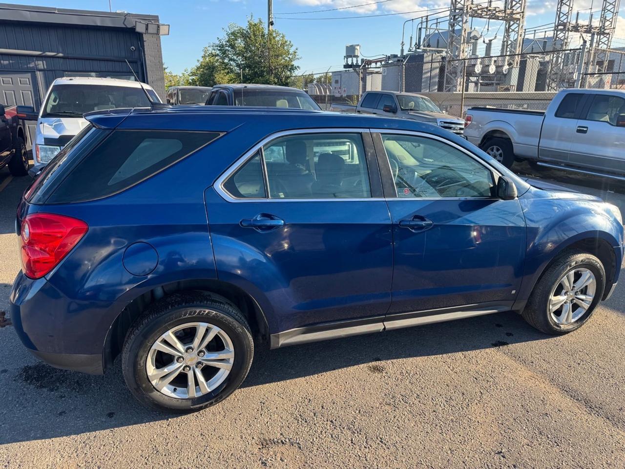 2010 Chevrolet Equinox LS Photo