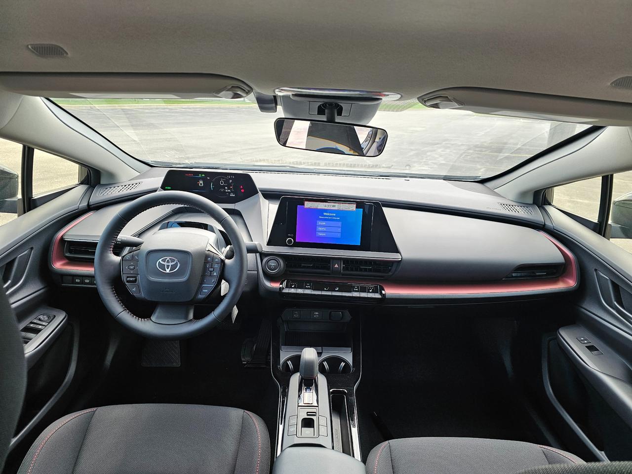 2027 Toyota Prius Plug-In Hybrid SE 5dr Hatchback Photo