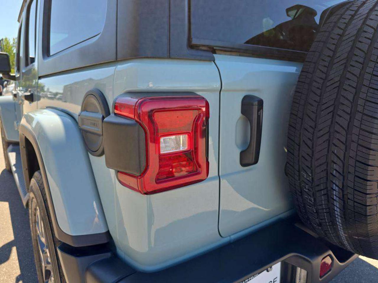 2024 Jeep Wrangler Sahara   NO ACCIDENTS 1 OWNER HEATSEATS CARPLAY Photo