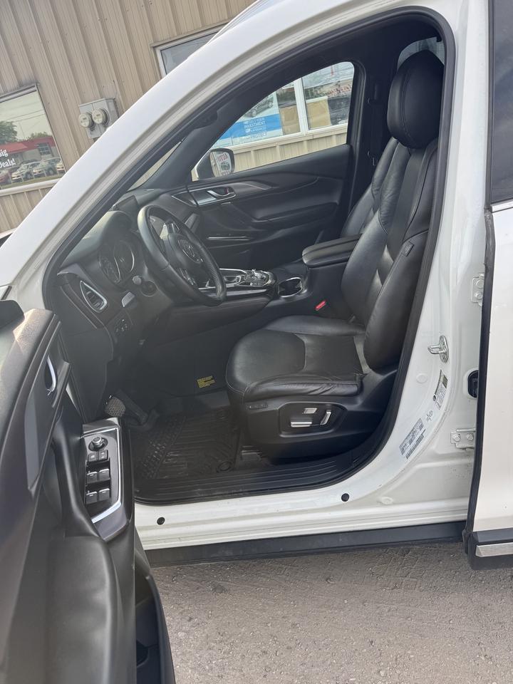 2018 Mazda CX-9 Grand Touring Photo