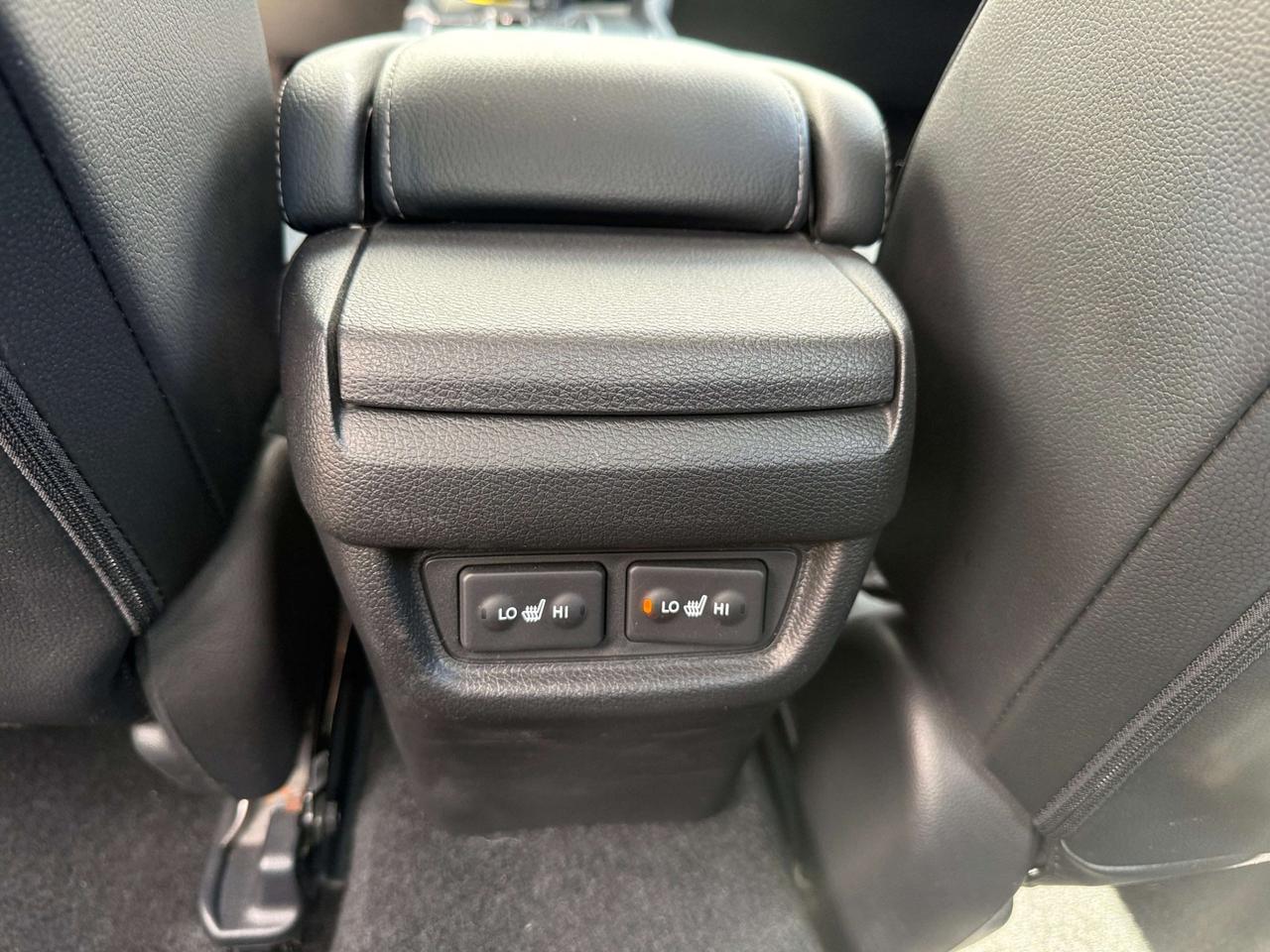 2019 Honda Civic Touring CVT, LEATHER SEATS, NAV, SUNROOF Photo