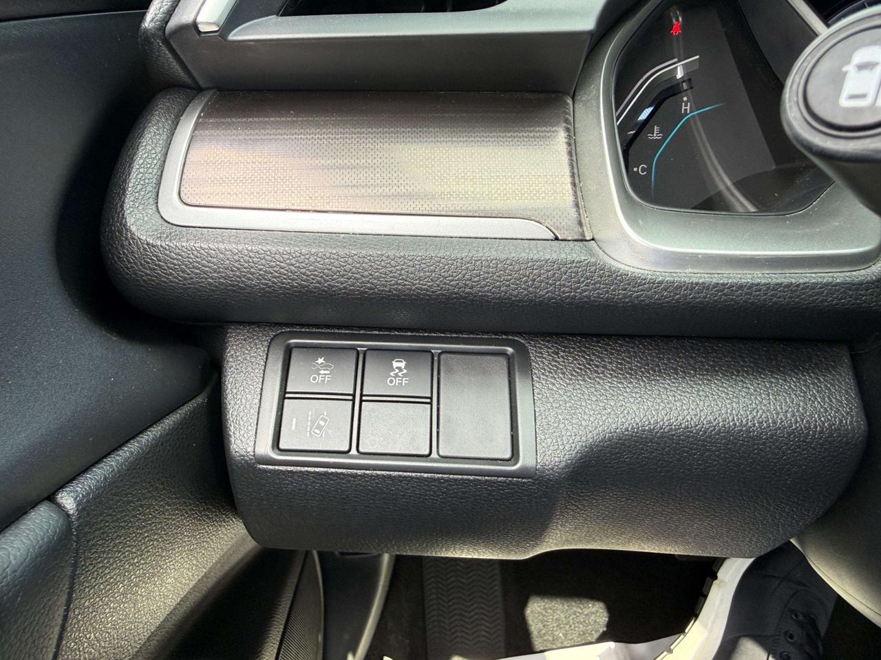 2019 Honda Civic Touring CVT, LEATHER SEATS, NAV, SUNROOF Photo