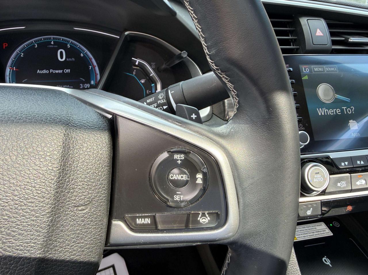 2019 Honda Civic Touring CVT, LEATHER SEATS, NAV, SUNROOF Photo
