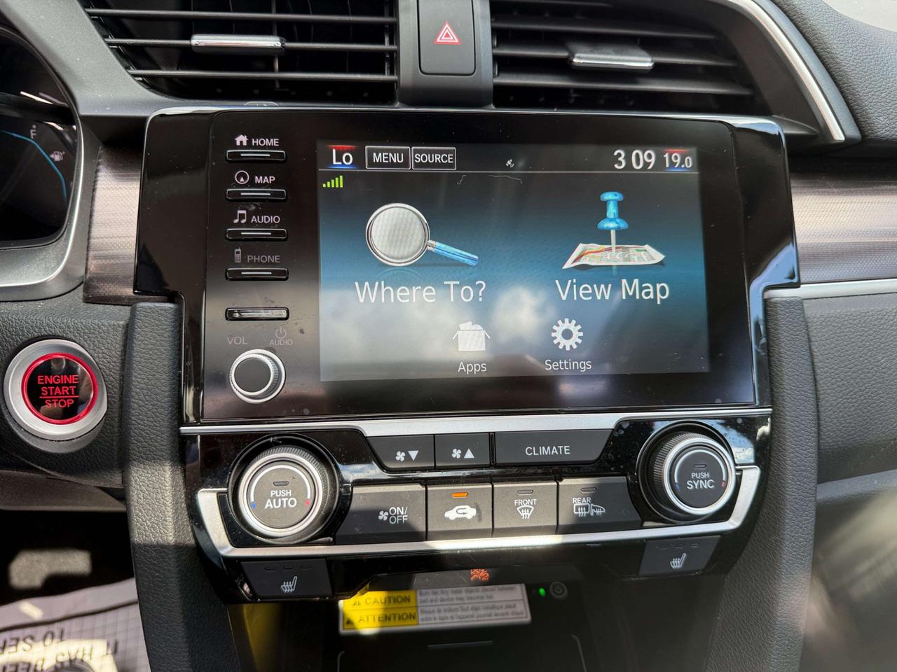 2019 Honda Civic Touring CVT, LEATHER SEATS, NAV, SUNROOF Photo