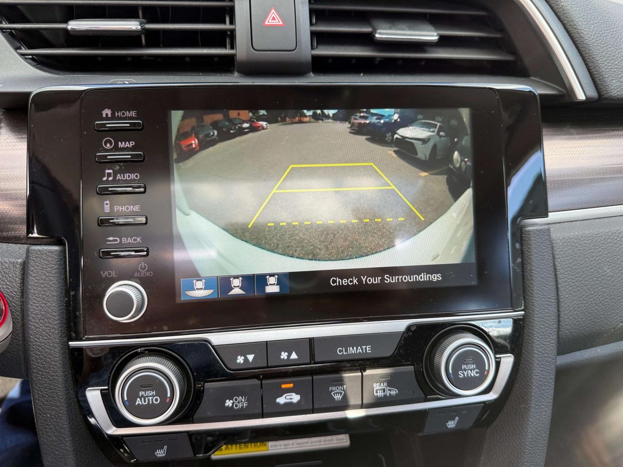 2019 Honda Civic Touring CVT, LEATHER SEATS, NAV, SUNROOF Photo