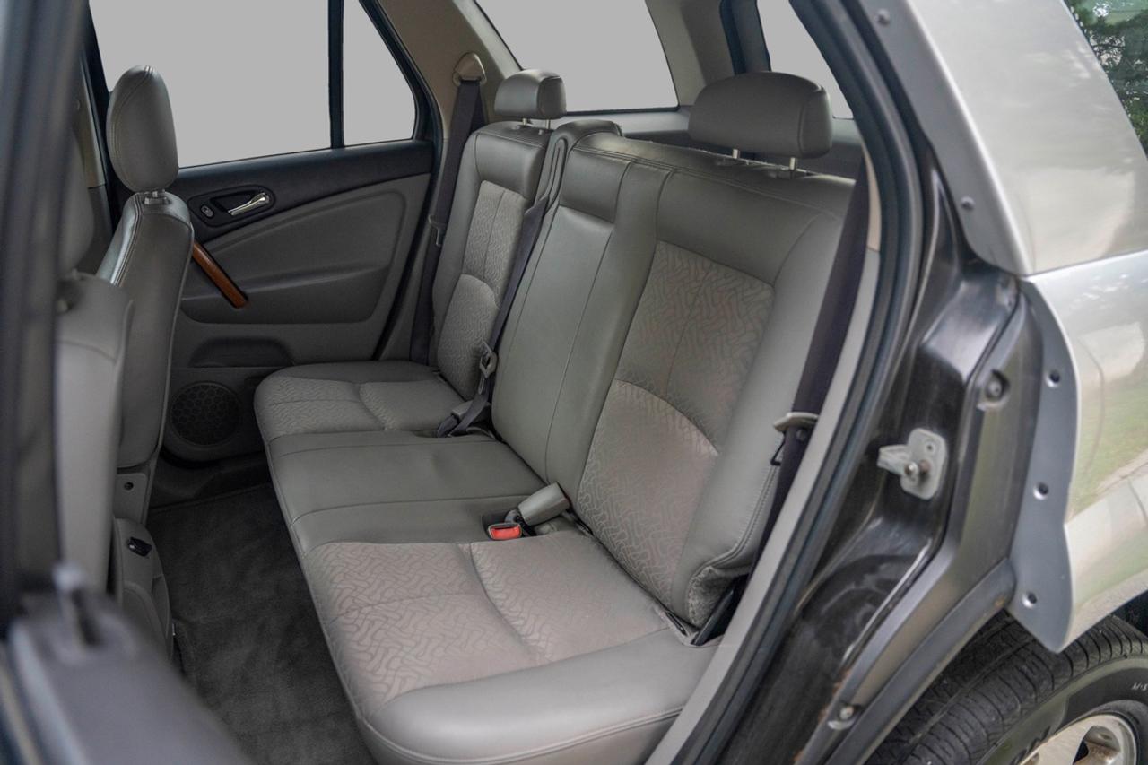 2006 Saturn Vue V6 - ONTARIO REGISTERED NEW ARRIVAL Photo