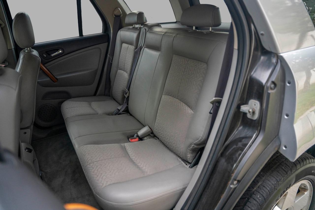 2006 Saturn Vue V6 - ONTARIO REGISTERED NEW ARRIVAL Photo