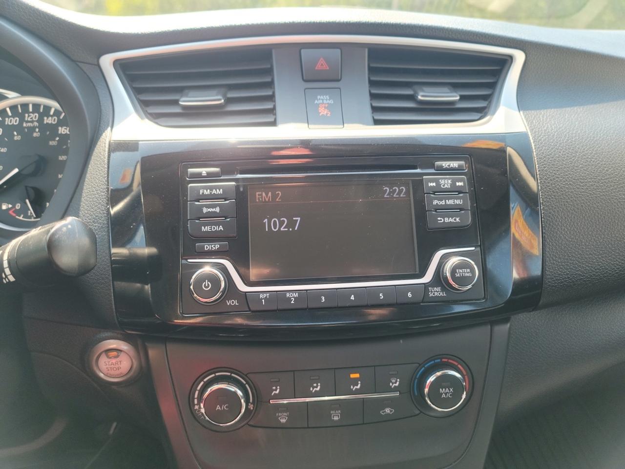 2017 Nissan Sentra SV Photo