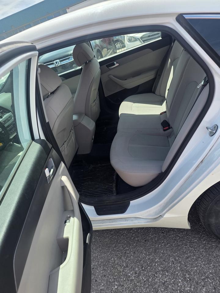 2015 Hyundai Sonata SE Photo
