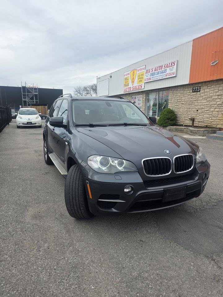 2013 BMW X5 xDrive35i Photo1