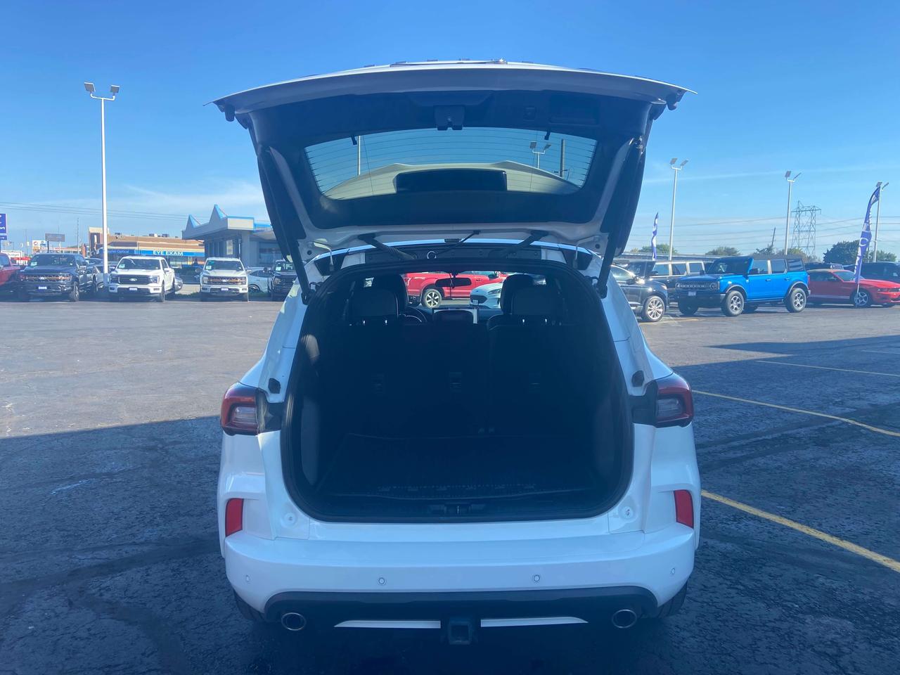 2024 Ford Escape ST LINE 2.0L AWD TECH PKG ADAPTIVE CRUISE PANOROOF Photo4