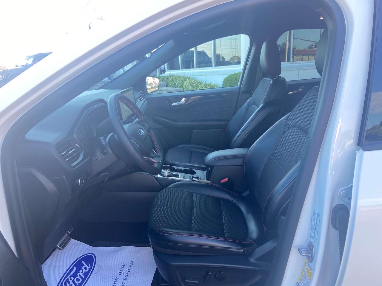 2024 Ford Escape ST LINE 2.0L AWD TECH PKG ADAPTIVE CRUISE PANOROOF Photo