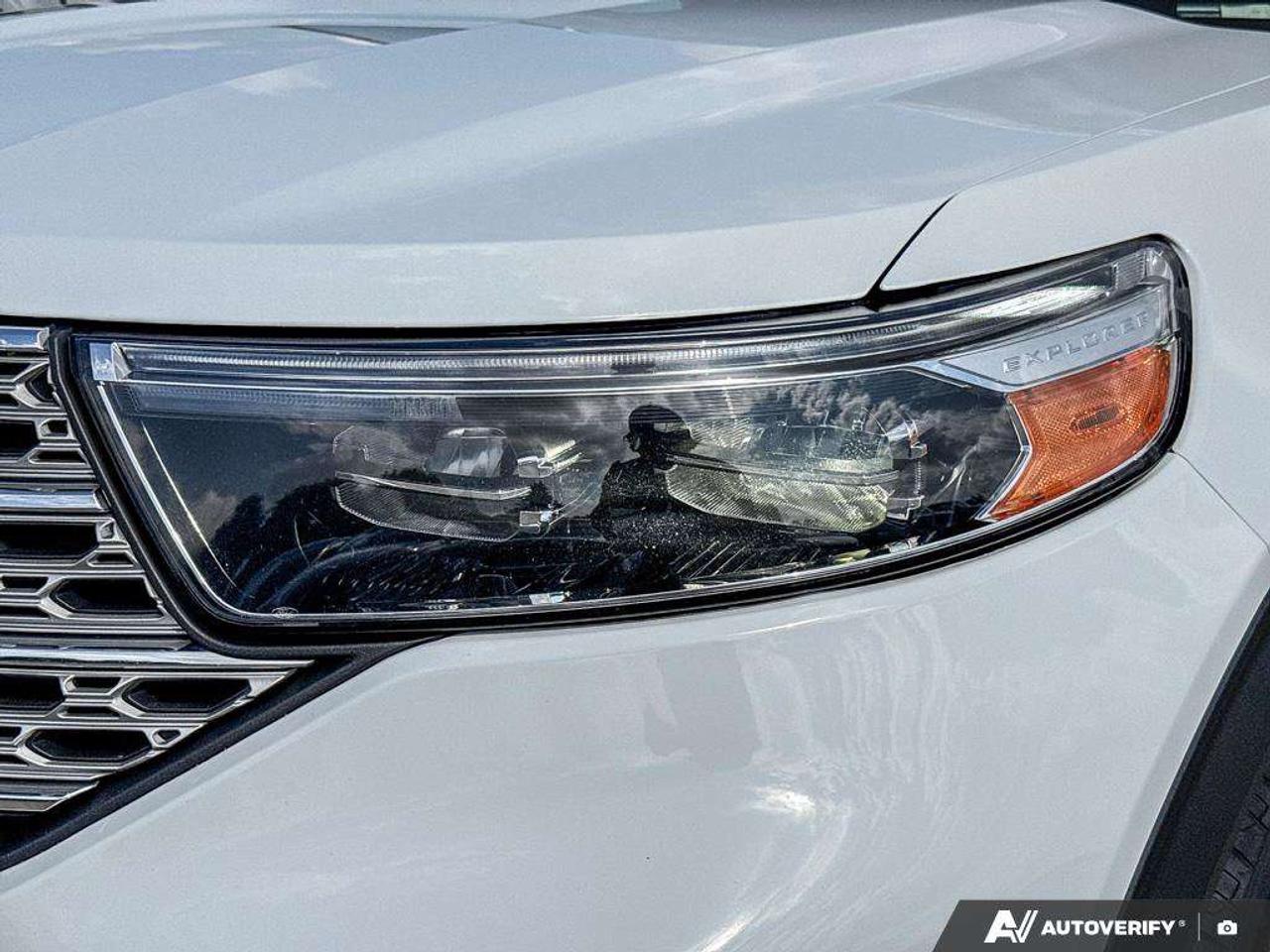 2023 Ford Explorer Limited   301A   MOONROOF   LTHR   HTD ST WHEEL Photo