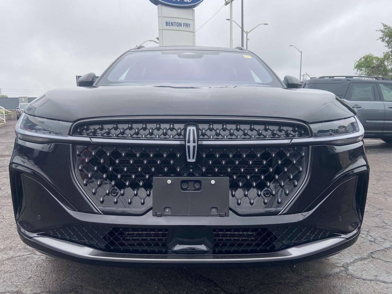 2025 Lincoln Nautilus RESERVE 2.0L AWD JET APPEARANCE ADAPTIVE LEATHER Photo