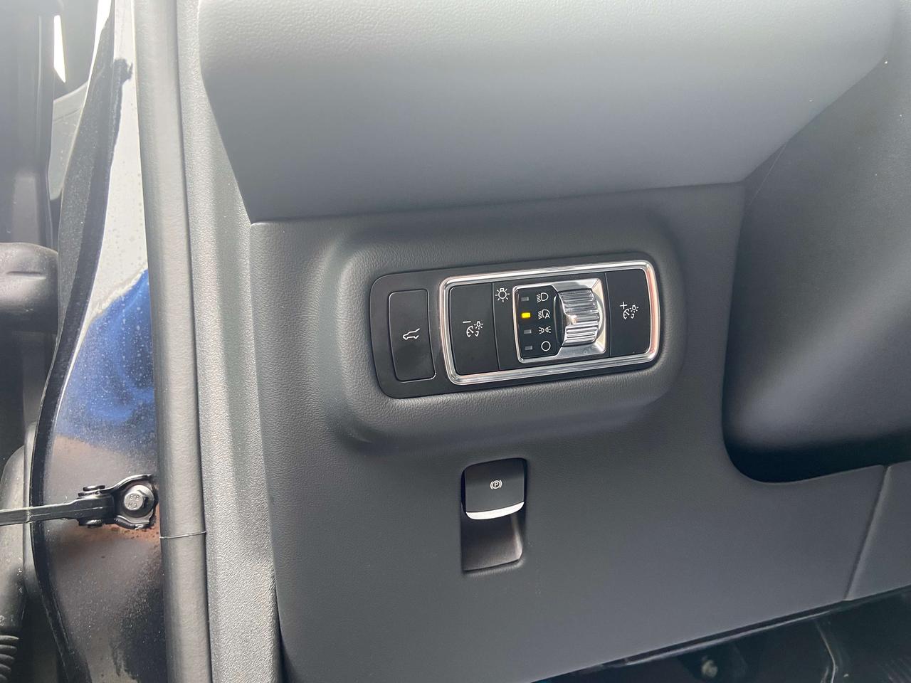 2025 Lincoln Nautilus RESERVE 2.0L AWD JET APPEARANCE ADAPTIVE LEATHER Photo
