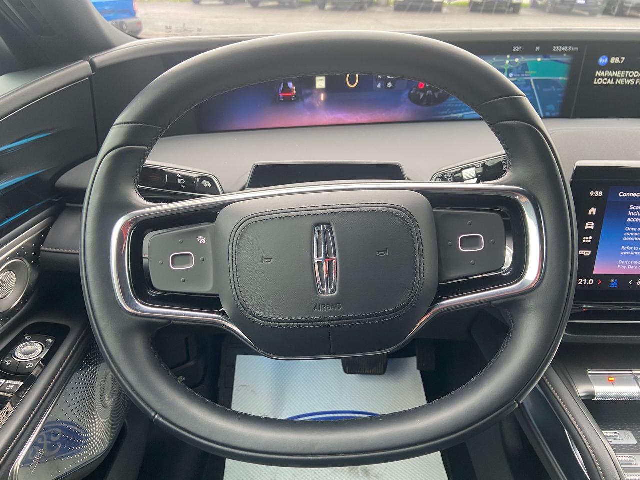 2025 Lincoln Nautilus RESERVE 2.0L AWD JET APPEARANCE ADAPTIVE LEATHER Photo