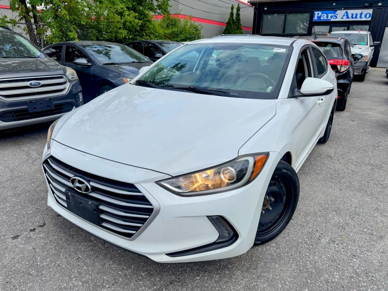 2017 Hyundai Elantra GL Photo0