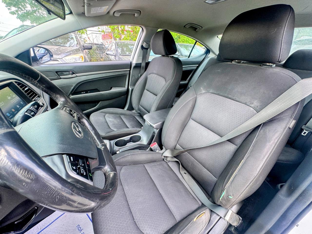 2017 Hyundai Elantra GL Photo